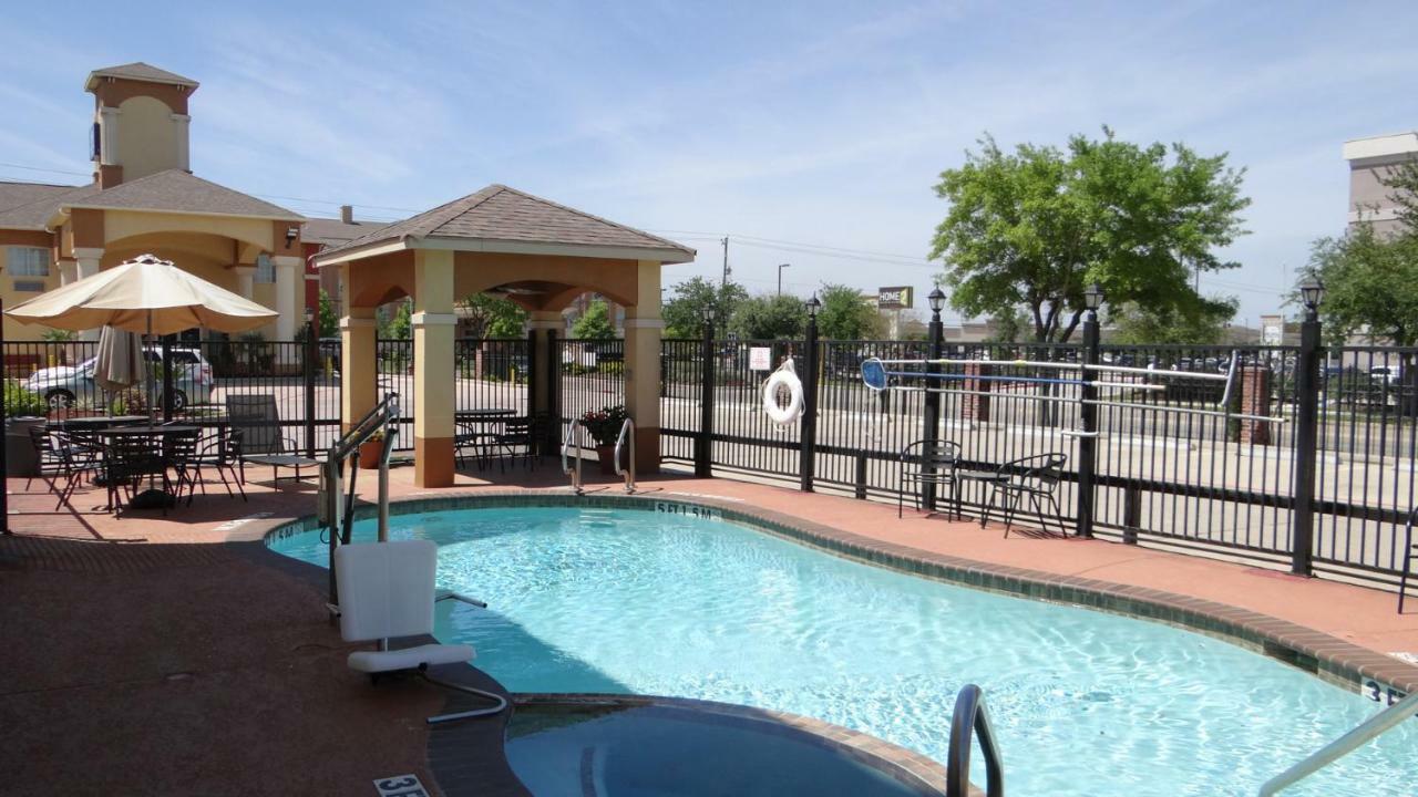 Regency Inn & Suites - Baytown Exterior foto